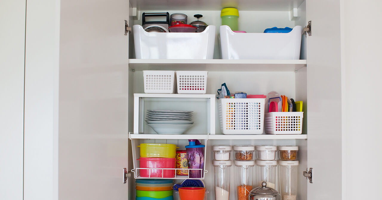 パントリーをすっきり整理