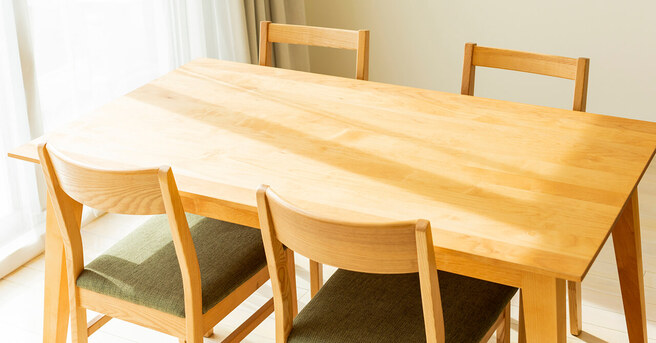 2601_dining-table_01.jpg