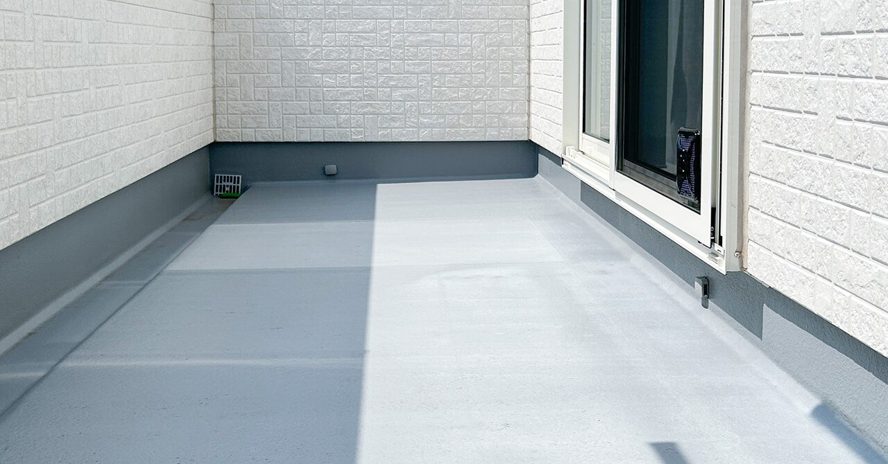 ベランダに荷物を保管・収納しても大丈夫？