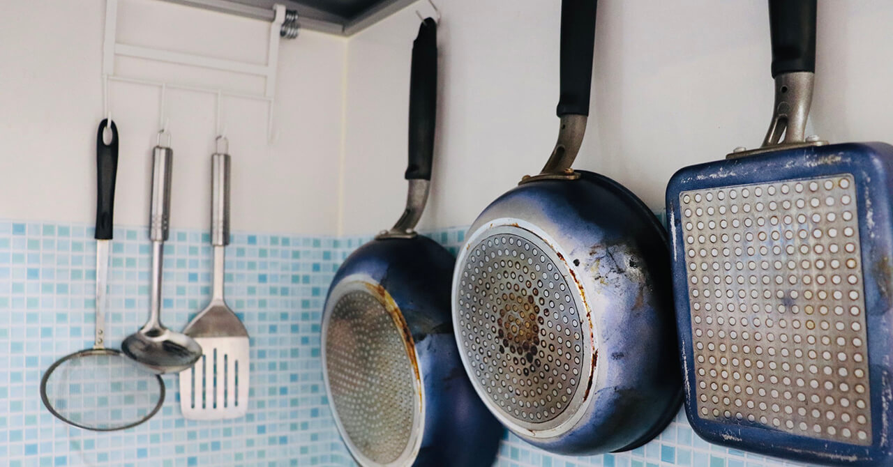 空間を無駄なく見せて使える「吊るす収納」