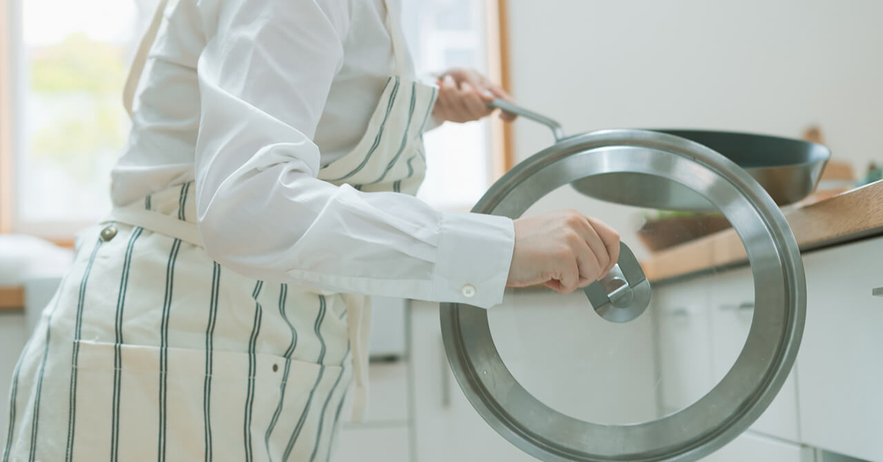 「フライパンのフタ」の賢い収納術